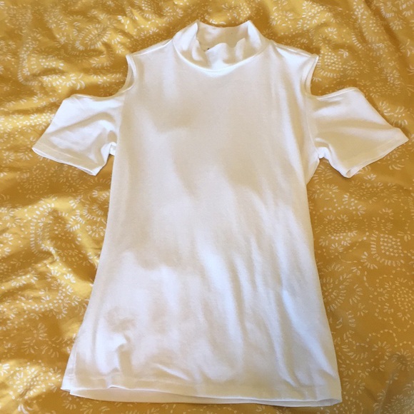 Cute white shirt for sale🥀 - Picture 2 of 2